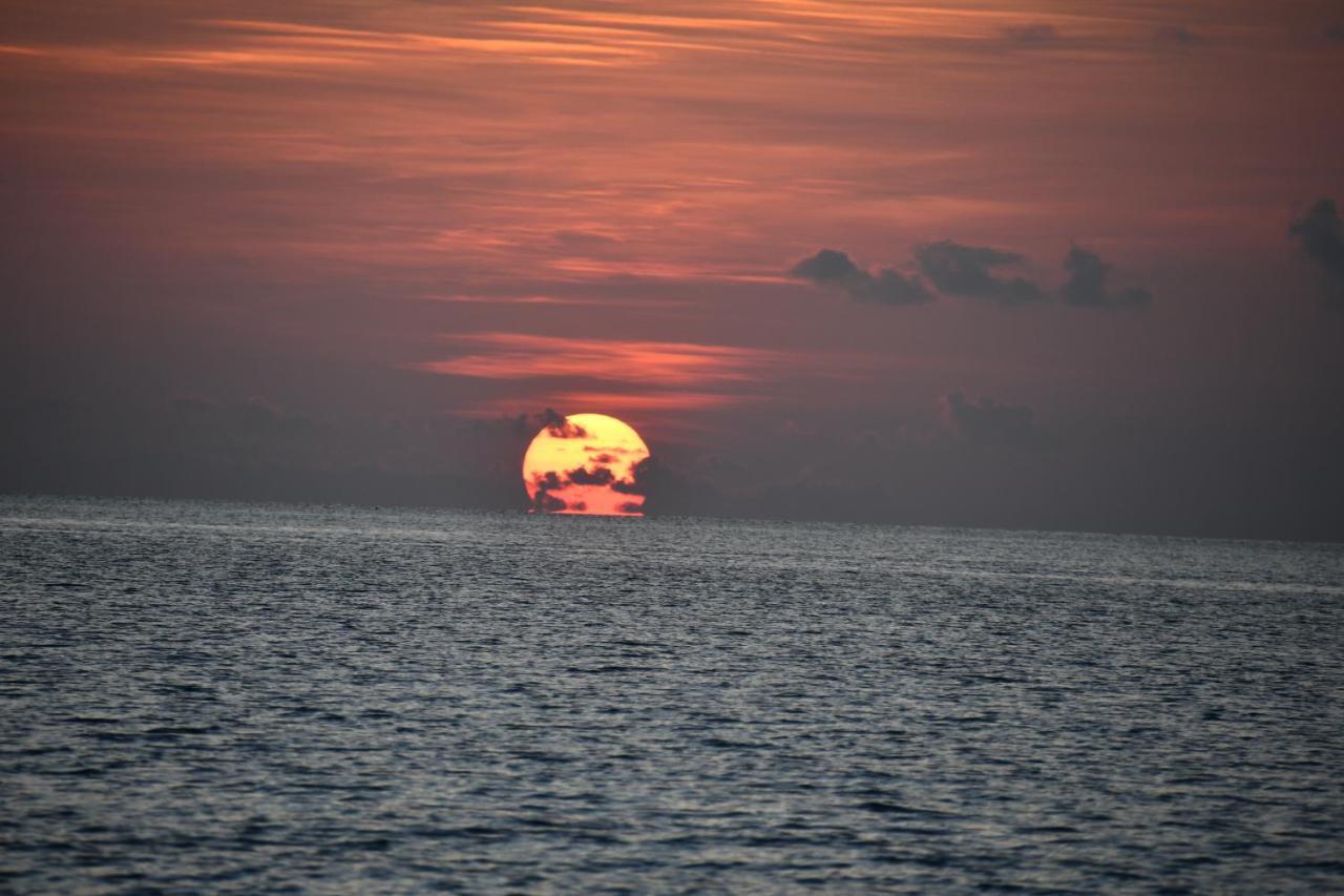 Athens View Hotel Guraidhoo  Bagian luar foto